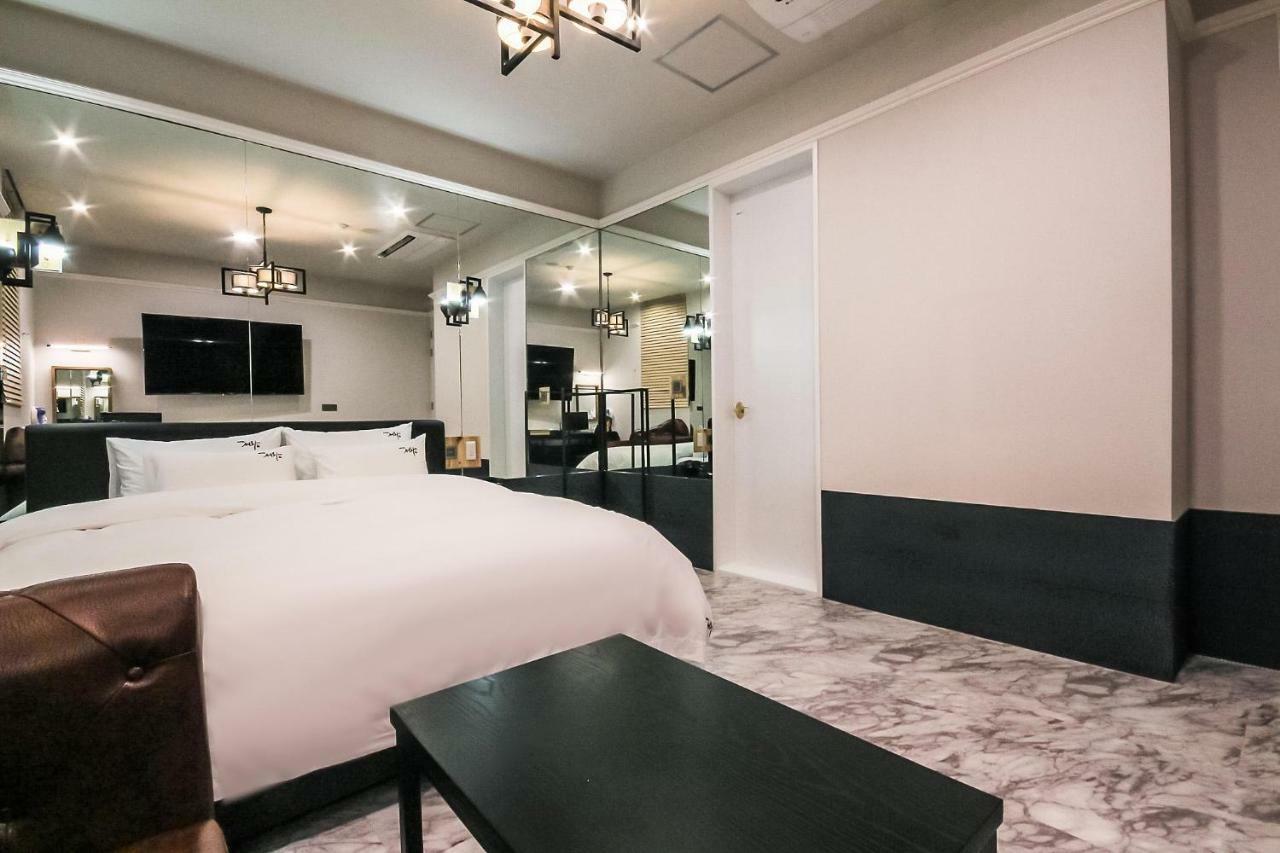 Gimhae Hotel Seowa מראה חיצוני תמונה